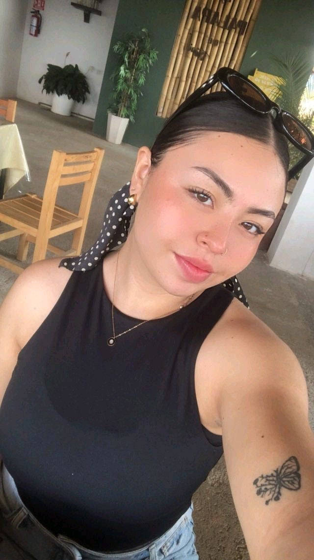 <em>María B.</em>